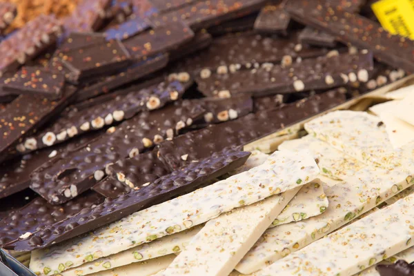 Lezzetli ev yapımı nuga