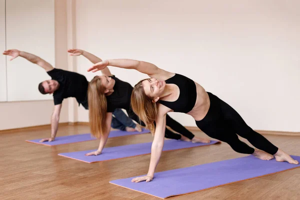 Treni Gruppo Classe Yoga — Foto Stock