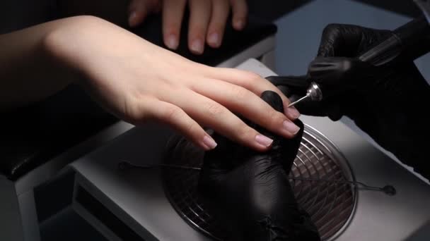 Manicure Master Pulisce Cuticola Hardware Manicure — Video Stock