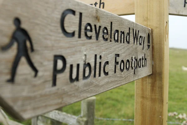 Señal de dirección de madera de Cleveland Way — Foto de Stock