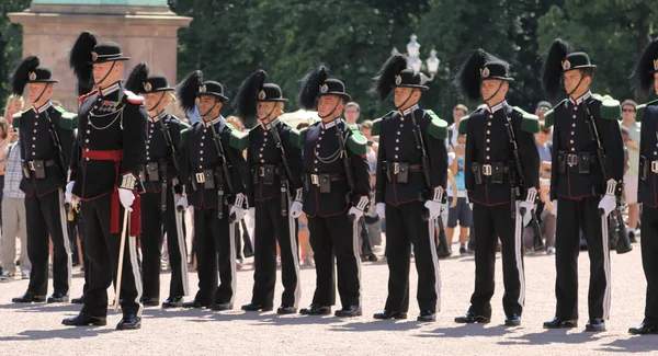 Soldats à la relève de la garde, Oslo, Norvège — Photo