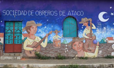 Parlak renkli duvar resmi, Ataco, El Salvador
