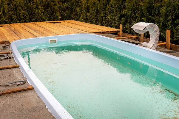 Piscina Inacabada Con Suelo Madera Instalación Una Nueva Piscina Trabajos — Foto de Stock