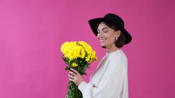 Woman Casual White Sweater Hat Pink Background Isolated Excited Happy — Stock Video