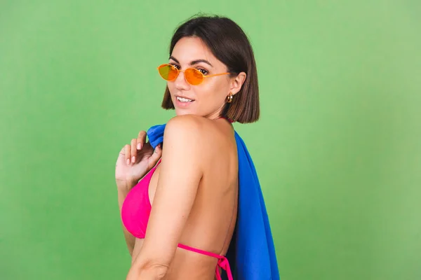 Summer Fit Sporty Woman Pink Bikini Blue Shirt Orange Sunglasses — Stock Photo, Image