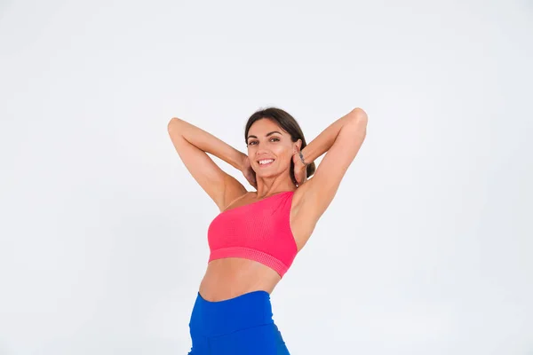 Adatta Donna Sportiva Abbronzata Con Addominali Curve Fitness Indossando Top — Foto Stock