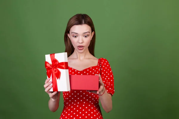 Jonge Vrouw Met Perfecte Natuurlijke Make Bruine Grote Lippen Polka — Stockfoto