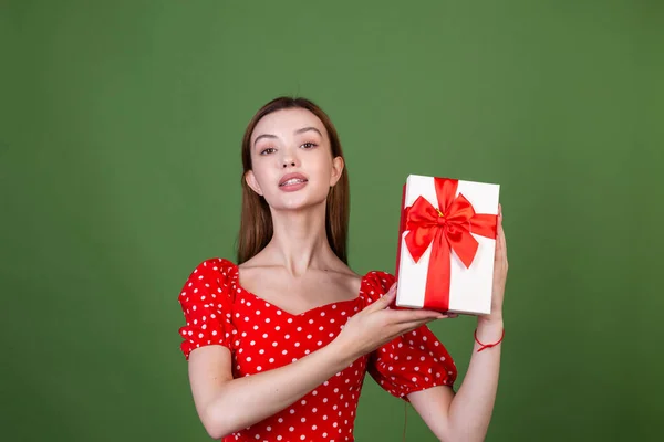 Junge Frau Mit Perfektem Natürlichem Make Braun Große Lippen Gepunktetem — Stockfoto