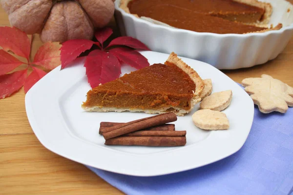 Pastel Calabaza Hecho Casa Para Día Acción Gracias Con Decoraciones — Foto de Stock