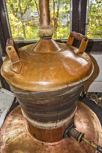 Destilační kotel alkohol — Stock fotografie