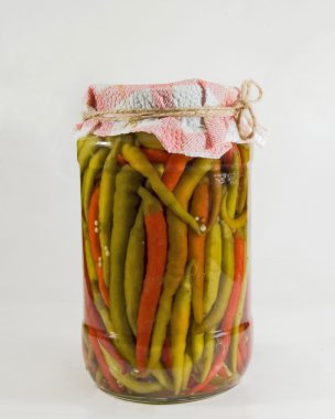 marine edilmiş pul biber