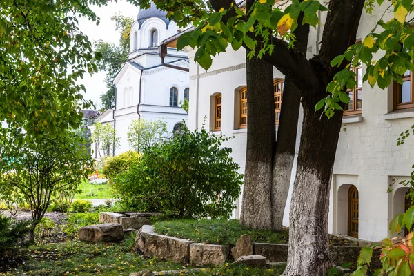 Захатьевский монастырь . — стоковое фото