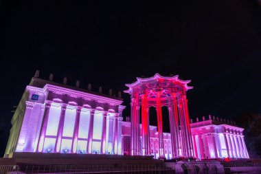 Enea (Fuar). Uluslararası Festivali ışık daire.