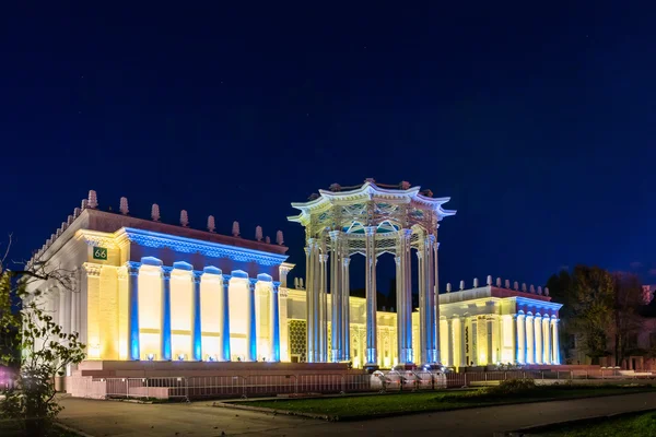 La ENEA (VDNH). Festival Internacional El Círculo de la Luz . —  Fotos de Stock