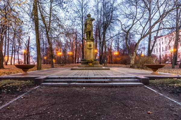 Измайловский остров. Памятник Петру I . — стоковое фото