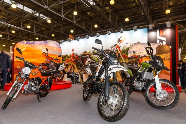 Motopark-2015 (bikepark-2015). der Stand mit Motorrädern. — Stockfoto