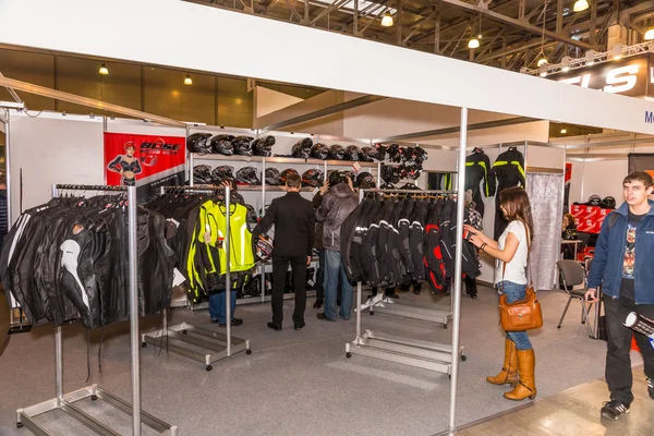 Motopark-2015 (BikePark-2015). O stand de exposições com equipamento e equipamento Moto . — Fotografia de Stock