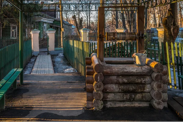 Su de Tanrı'nın annesi Estate Vinogradovo Vladimir simgesini Temple yakınındaki. — Stok fotoğraf