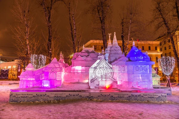 The Ice sculpture: The Terem "Pushkin's Fairy Tales". — Stock Photo, Image