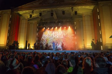 Mgzavrebi yabani nane Festivali.