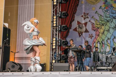 Sahne Alanı'ndaki Müzik Festivali 