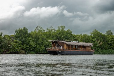 Nehrin Bentota teknede zevk.
