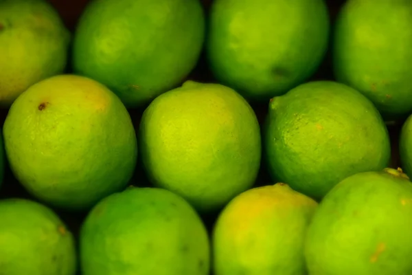 Makro detalj med limefrukter — Stockfoto