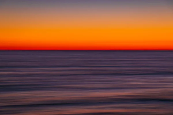 Océano Con Olas Atardecer Amanecer Con Exposición Prolongada —  Fotos de Stock