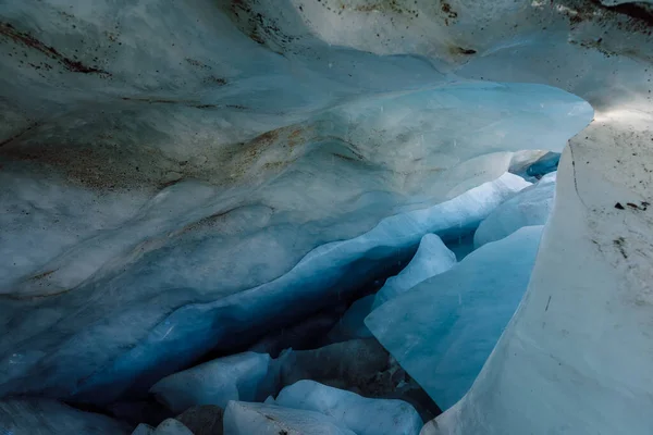 Gleccser Bezárva Kék Jég Hegyekben Jégszerkezetek — Stock Fotó