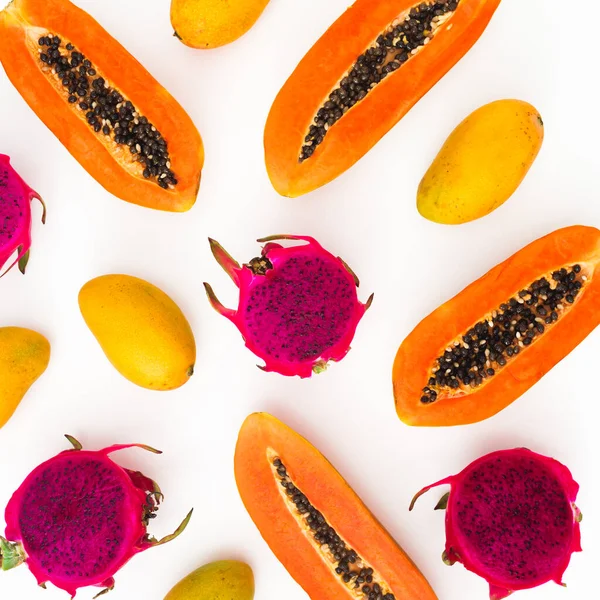 Trópusi Gyümölcsök Papaya Mangó Sárkánygyümölcs Fehér Alapon Lapos Fekvés Felülnézet — Stock Fotó