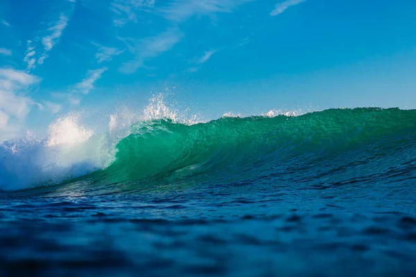 Fala Surfingowa Oceanie Łamanie Turkusowej Fali Słoneczny Dzień — Zdjęcie stockowe