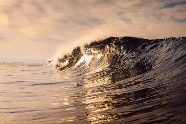 Glazen Golf Bij Zonsopgang Breaking Oceaan Golf Met Warme Kleuren — Stockfoto