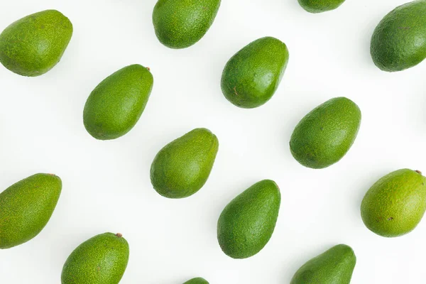 Aguacates Sobre Fondo Blanco Asiento Plano Vista Superior Concepto Alimentario —  Fotos de Stock