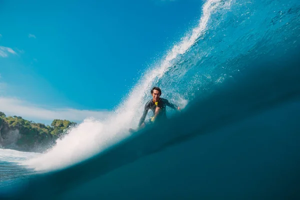 May 2021 Bali Indonesia Indonesian Professional Surfer Alik Rudiarta Surfboard — ストック写真