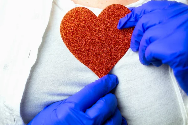 Healthcare Worker Holding Red Heart Blue Medical Gloves Epidemic Coronavirus — Stock Photo, Image