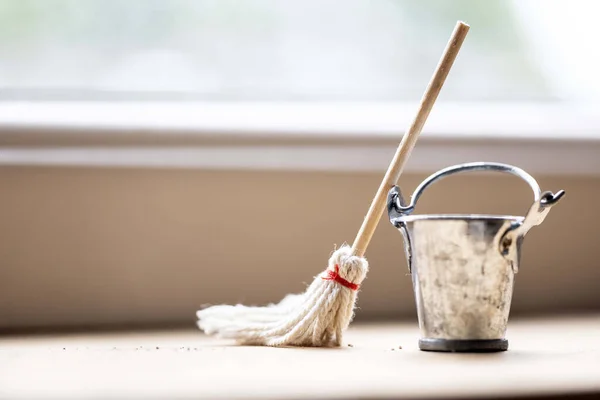 Cleaning Mop Bucket Dirty Floor Vintage Natural Look Copy Space — Stock Photo, Image
