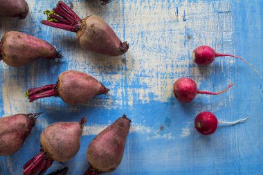 Ahşap surfase sebze