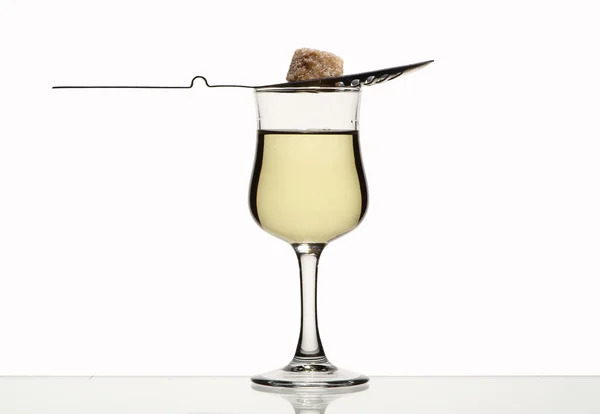 Um copo de absinto Fotografia De Stock