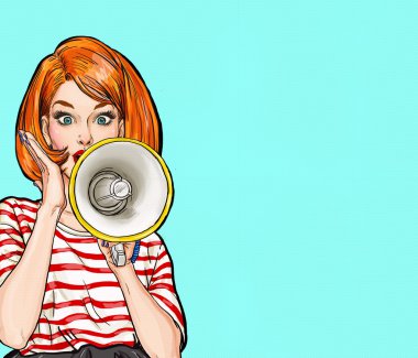 Pop art megafon kızla. Hoparlörü olan kadın. İndirim veya Satılık ilan kız. Alışveriş zamanı. Protesto, Toplantı, feminizm, kadın hakları, kadın protesto, kız gücü. Pop sanat arka plan,