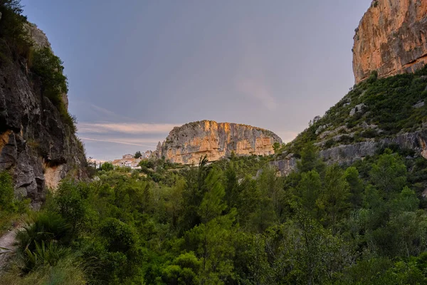 Spanya Daki Kayalık Bir Dağın Manzarası — Stok fotoğraf