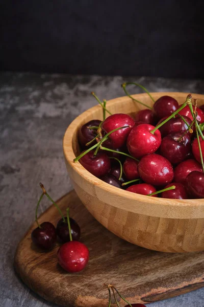 Ripe cherries on a dark background — Stock Photo, Image