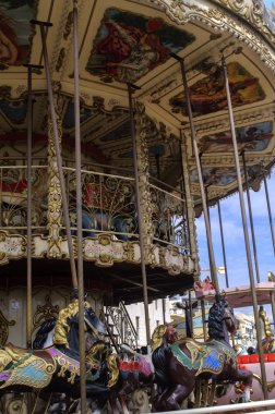 Caousel eğlenceli