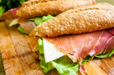 jambon bocadillo sandviç