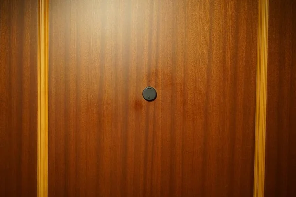 Black Peephole Door Door Mahogany Colored — Stock Photo, Image