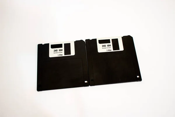 Oude Diskettes Witte Achtergrond Binnenshuis — Stockfoto