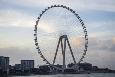 Dubai, Dubai 'deki Meraas yakınlarında bulunan dünyanın en uzun dönme dolabı Ain Dubai.