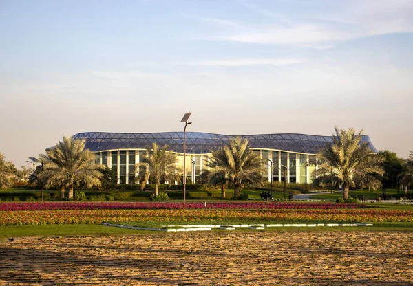 Dubai 'deki Quranic parkında bir sera. BAE