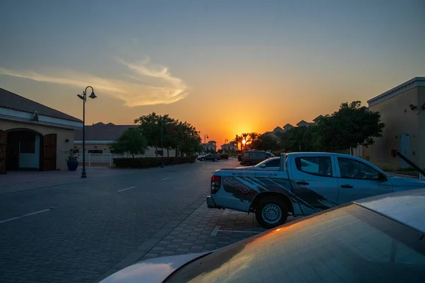 Parking Lot Sunset Villa Community — Stock Photo, Image