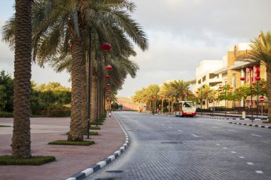 Dubai, BAE - 01.22.2021. Dragon Mart Caddesi, Dubai. BAE