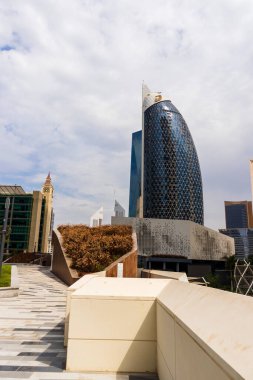 Dubai, BAE - 02.25.2021 Park Kuleleri Dubai Uluslararası Finans Merkezi.